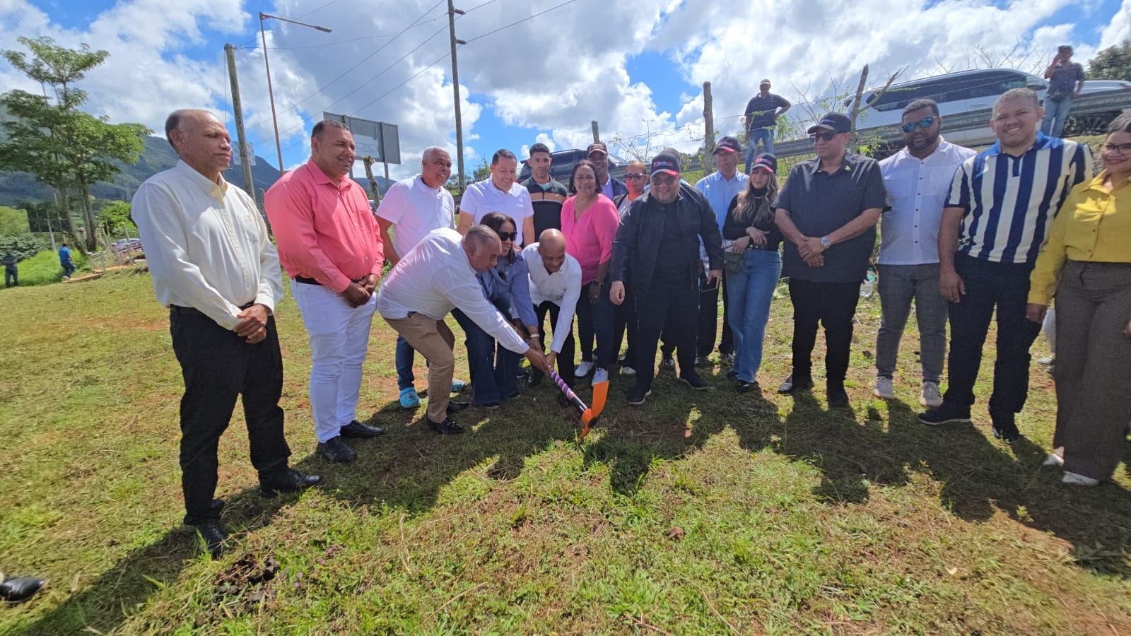 Primer Picazo del Mercado Modelo de Piedra Blanca